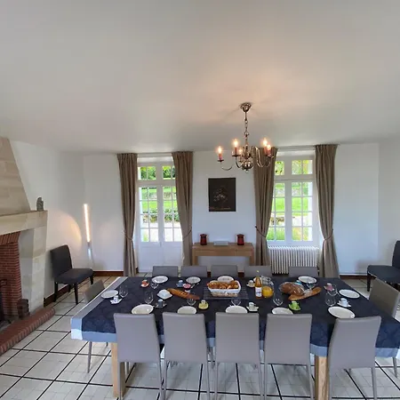 Le Chateau Du Domaine De Tertu - Piscine Chauffee - Calme - Foret Feriehus *