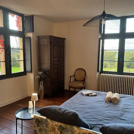 بيت للعطل La Demeure Du Domaine De Tertu - Piscine Chauffee - Calme - Foret