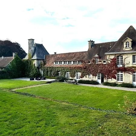 Le Chateau Du Domaine De Tertu - Piscine Chauffee - Calme - Foret